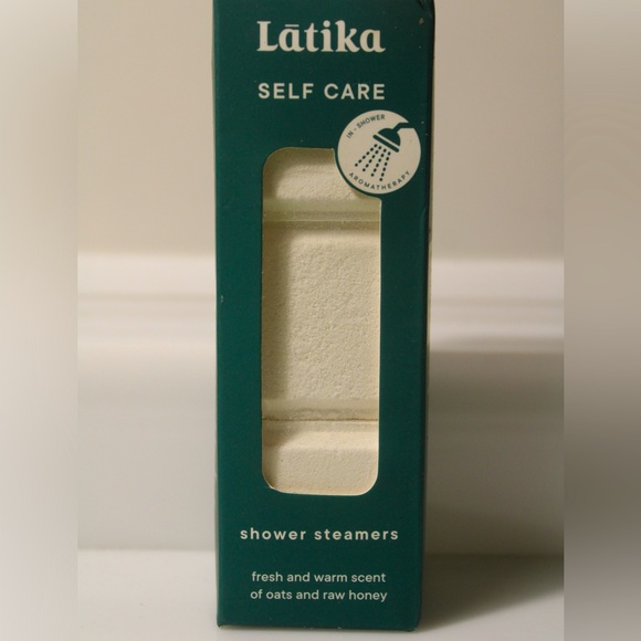Latika Shower steamers 3 cubes - 3 ounces each oats & honey - Picture 1 of 7